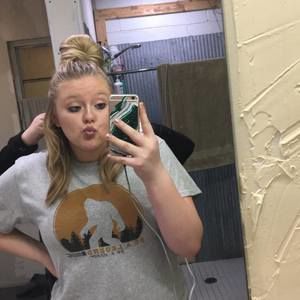 Meet your Posher, Abby